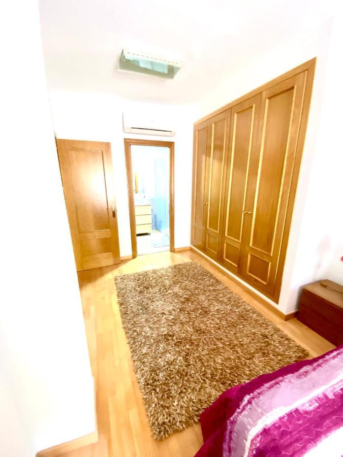 Roni Rooms サロウ エクステリア 写真